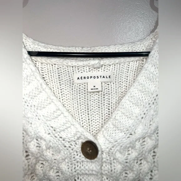 Aeropostale sweater - Picture 3 of 3